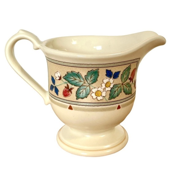 Mikasa Provincial CV951 Strawberry Hill Creamer Cream Pitcher Replacement - Picture 3 of 10